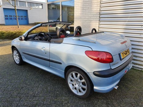 Peugeot 206 CC - 2.0-16V APK 12-2020, Voll leder, Cruise, Clima, NAP - 1