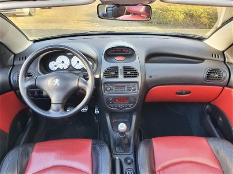 Peugeot 206 CC - 2.0-16V APK 12-2020, Voll leder, Cruise, Clima, NAP - 1