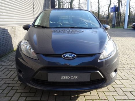 Ford Fiesta - 1.25 60PK 5D CHAMPIONS EDITION - 1