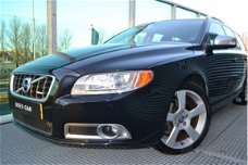 Volvo V70 - 2.0T POWERSHIFT R EDITION PARK CAMERA NAVIGATIE 18 INCH