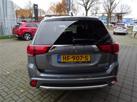 Mitsubishi Outlander - 2.0 PHEV instyle *PRIJS IS INCL. BTW *4WD* LEDER*NAVIGATIE*CLIMATE CONTROL* C - 1