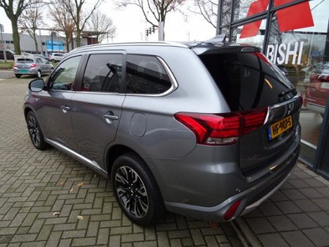 Mitsubishi Outlander - 2.0 PHEV instyle *PRIJS IS INCL. BTW *4WD* LEDER*NAVIGATIE*CLIMATE CONTROL* C - 1