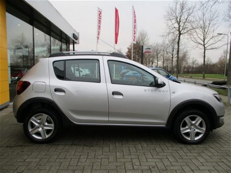 Dacia Sandero - TCe 90 Stepway Lauréate 1e EIGENAAR / BLUETOOTH / NAVI / - 1