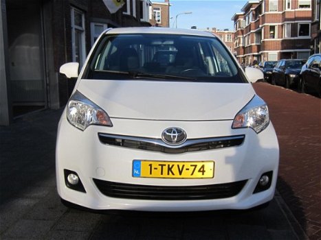 Toyota Verso S - 1.3 VVT-i Comfort Navigatie, Airco, Cruise Control - 1