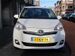 Toyota Verso S - 1.3 VVT-i Comfort Navigatie, Airco, Cruise Control - 1 - Thumbnail