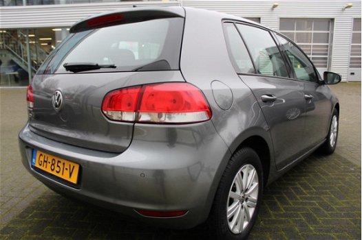 Volkswagen Golf - 1.4 16V 59KW 5D Easyline NAV / CRUISE - 1