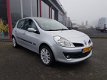 Renault Clio - 1.5 dCi Rip Curl - 1 - Thumbnail