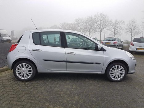 Renault Clio - 1.5 dCi Rip Curl - 1