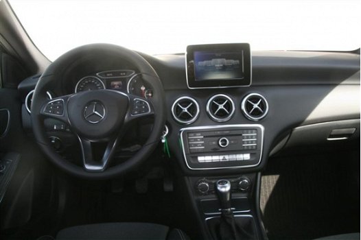 Mercedes-Benz A-klasse - A 180 CDI BlueEFFICIENCY 109pk (92 CO2) Edition (Map Pilot) - 1