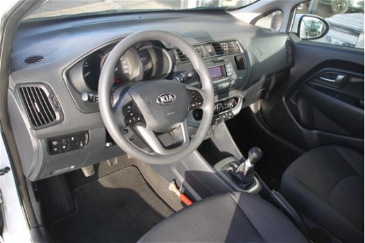 Kia Rio - 5D-COMFORT LINE-AIRCO-TREKHAAK-ELEKTR PAKKET - 1