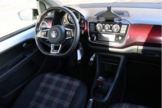 Volkswagen Up! - 1.0 TSi GTi 5-drs | DAB | Zwart dak | 116pk | Cruise control | Stoelverwarming | - 1