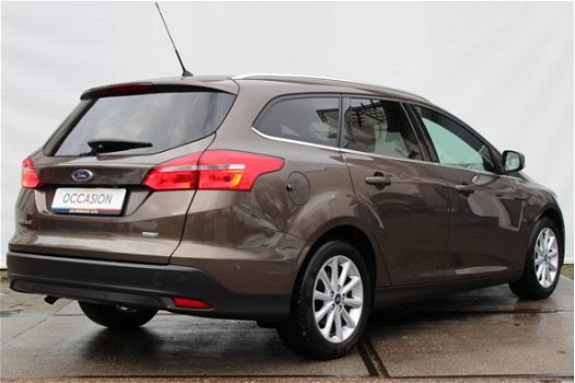 Ford Focus Wagon - 1.0 125PK Titanium | Navi | BLIS | Half Leder | Camera | Winterpack | PrivacyGlas - 1