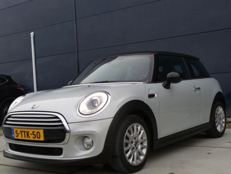 Mini Mini Cooper - 1.5 136pk LEDER / NAVI - 1