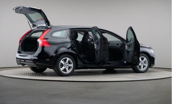 Volvo V60 - 2.0 D2 Kinetic Business Pack Connect Winter-Line, Automaat, Navigatie, Xenon - 1