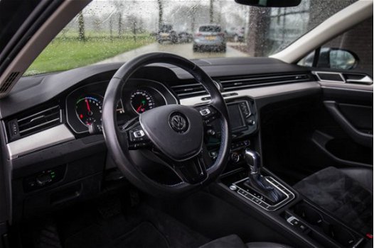 Volkswagen Passat - 1.4 TSI GTE Highline Ex. BTW, 7% bijtelling, Adap. cruise, Stoelverwarming, - 1