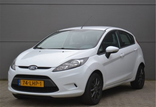 Ford Fiesta - 1.25 60PK Limited 5-deurs, Airco, CV, LMV 15´´, Trekhaak, - 1