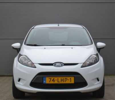 Ford Fiesta - 1.25 60PK Limited 5-deurs, Airco, CV, LMV 15´´, Trekhaak, - 1