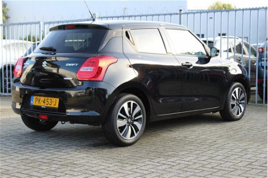 Suzuki Swift - 1.2 Stijl Smart Hybrid / Climate / Cruise / Navigatie - 1