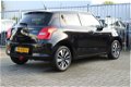 Suzuki Swift - 1.2 Stijl Smart Hybrid / Climate / Cruise / Navigatie - 1 - Thumbnail