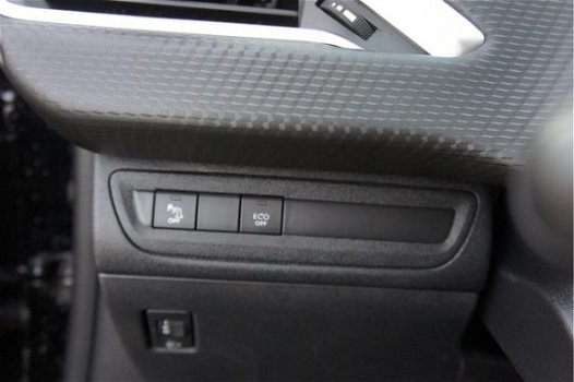 Peugeot 2008 - 1.2 PT AndroidAuto/Carplay/Cruise/ClimaLED/Navi/PDC 110pk Allure RIJKLAAR €17.798 - 1