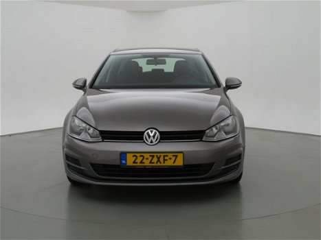 Volkswagen Golf - 1.6 TDI 5-DEURS + NAVIGATIE / TREKHAAK - 1