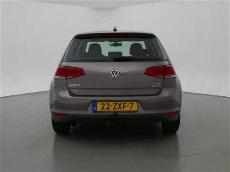 Volkswagen Golf - 1.6 TDI 5-DEURS + NAVIGATIE / TREKHAAK - 1