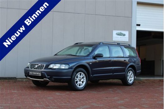 Volvo XC70 - 2.5 T AWD AUTOMAAT YOUNGTIMER BTW AUTO - 1