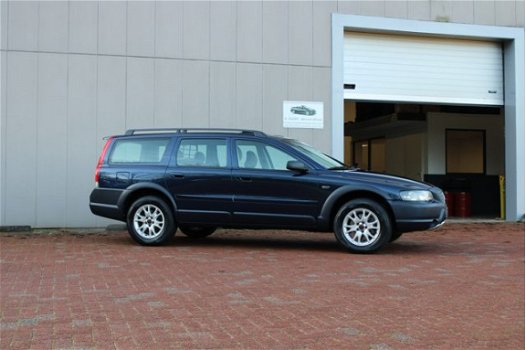 Volvo XC70 - 2.5 T AWD AUTOMAAT YOUNGTIMER BTW AUTO - 1