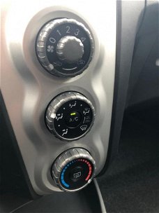 Toyota Yaris - 1.3 VVTi Luna MMT Automaat, Airco, Pdc, Lmv 74dkm