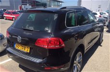 Volkswagen Touareg - 3.0 TDI Highline AUT. *NAVI+LEDER+XENON+CAMERA+ECC+PDC