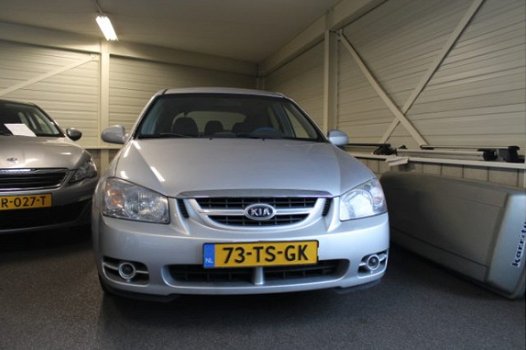 Kia Cerato - 1.6-16V LX - 1