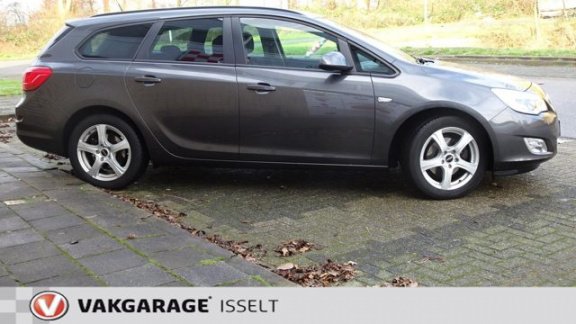 Opel Astra Sports Tourer - 1.7 CDTi Cosmo - 1