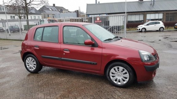 Renault Clio - 1.4-16V Expression Automaat - 5 Deurs - Airco - Cruise - Nieuwe Apk t/m 24-12-2020 - 1