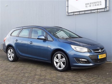 Opel Astra Sports Tourer - 1.4 Turbo Berlin Navigatie/Trekhaak/17inch - 1