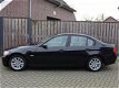 BMW 3-serie - 320i 150 PK AUTOMAAT Executive Navi, Clima, Stoelverwarming, Parkeersensoren - 1 - Thumbnail
