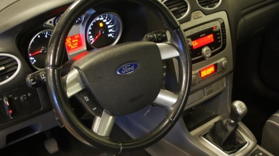 Ford Focus Wagon - 1.6 Titanium 2010 Cruise Control*Climate Control*Elek Pakket - 1