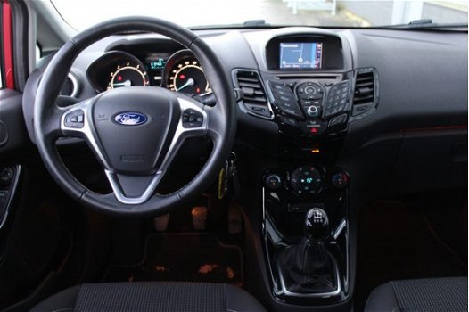 Ford Fiesta - Titanium | 140 pk | Navi | Autom. airco/verlichting/ruitenwissers | Parkeersens. | - 1