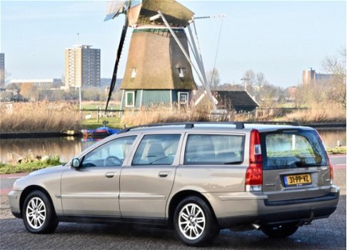 Volvo V70 - 2.4 Edition II Dealer auto, Youngtimer, boekjes aanwezig - 1