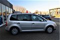 Volkswagen Touran - 1.6-16V FSI Business | CLIMATE CONTROL | PARKEERSENSOREN |CRUISE CONTROL | ELEKT - 1 - Thumbnail