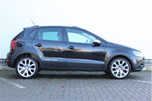 Volkswagen Polo - 1.2 TSI DSG Cross Climate contr. | Trekhaak | Navigatie | PDC V+A - 1