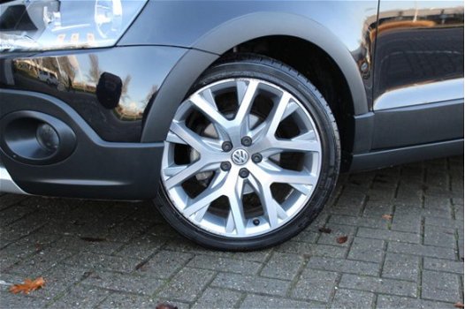 Volkswagen Polo - 1.2 TSI DSG Cross Climate contr. | Trekhaak | Navigatie | PDC V+A - 1