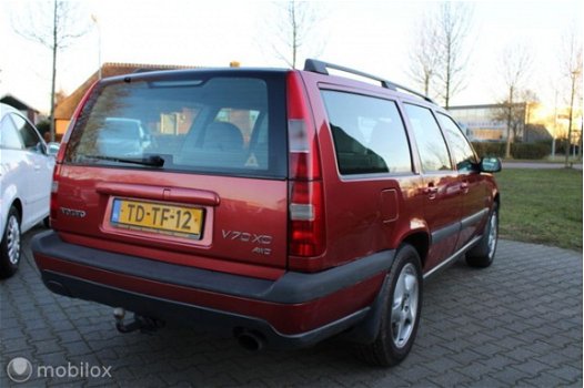 Volvo V70 - XC 2.5 T AWD Luxury, nieuwe apk - 1