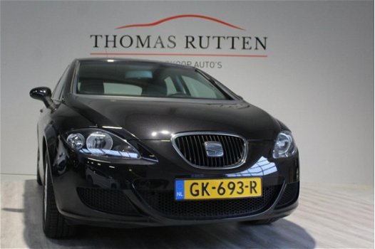 Seat Leon - 1.6 2006/ Airco/ Elek ramen+ Spiegels/ Lm/ Afnbare trekhaak/ Cruise/ Radio CD/ Boekjes - 1