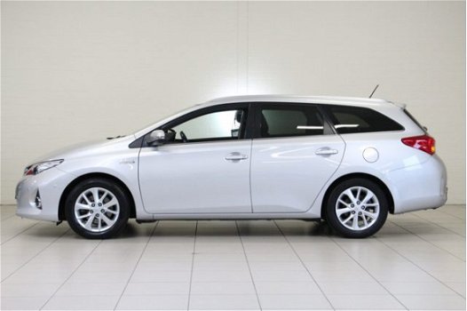 Toyota Auris Touring Sports - 1.8 Hybrid Lease+ PANORAMA + NAVIGATIE + AUTOMAAT - 1