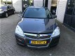 Opel Astra - 1.7 CDTi ecoFLEX Cosmo 1jaar apk/AIRCO/ NAP/ elek ramen/ ZEER NETTE AUTO - 1 - Thumbnail