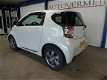 Toyota iQ - 1.0 VVT-i 68pk Aspiration, climat control, bluetooth, half leder - 1 - Thumbnail