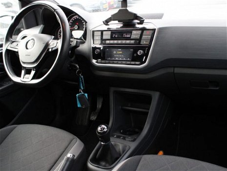 Volkswagen Up! - 1.0 75pk BMT Cross Up Executive Comfort - 1