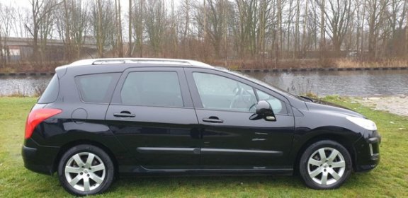 Peugeot 308 SW - 1.6 VTi XS Automaat super mooi auto navigatie leerbekeleding panoroma dak Parkeer s - 1