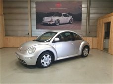 Volkswagen New Beetle - 2.0 HIGHLINE