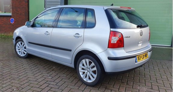 Volkswagen Polo - 1.2-12V Highline NAP*NWE APK*5 DEURS*AIRCO - 1